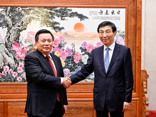 Cropped by 华龙芯 2024-12-05 17:18:58