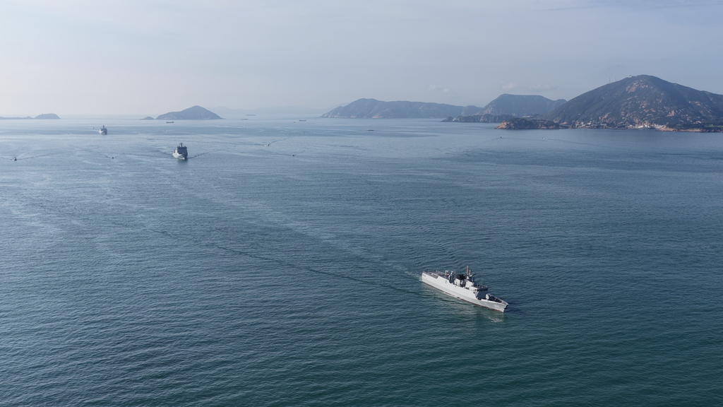 0930抵达香港