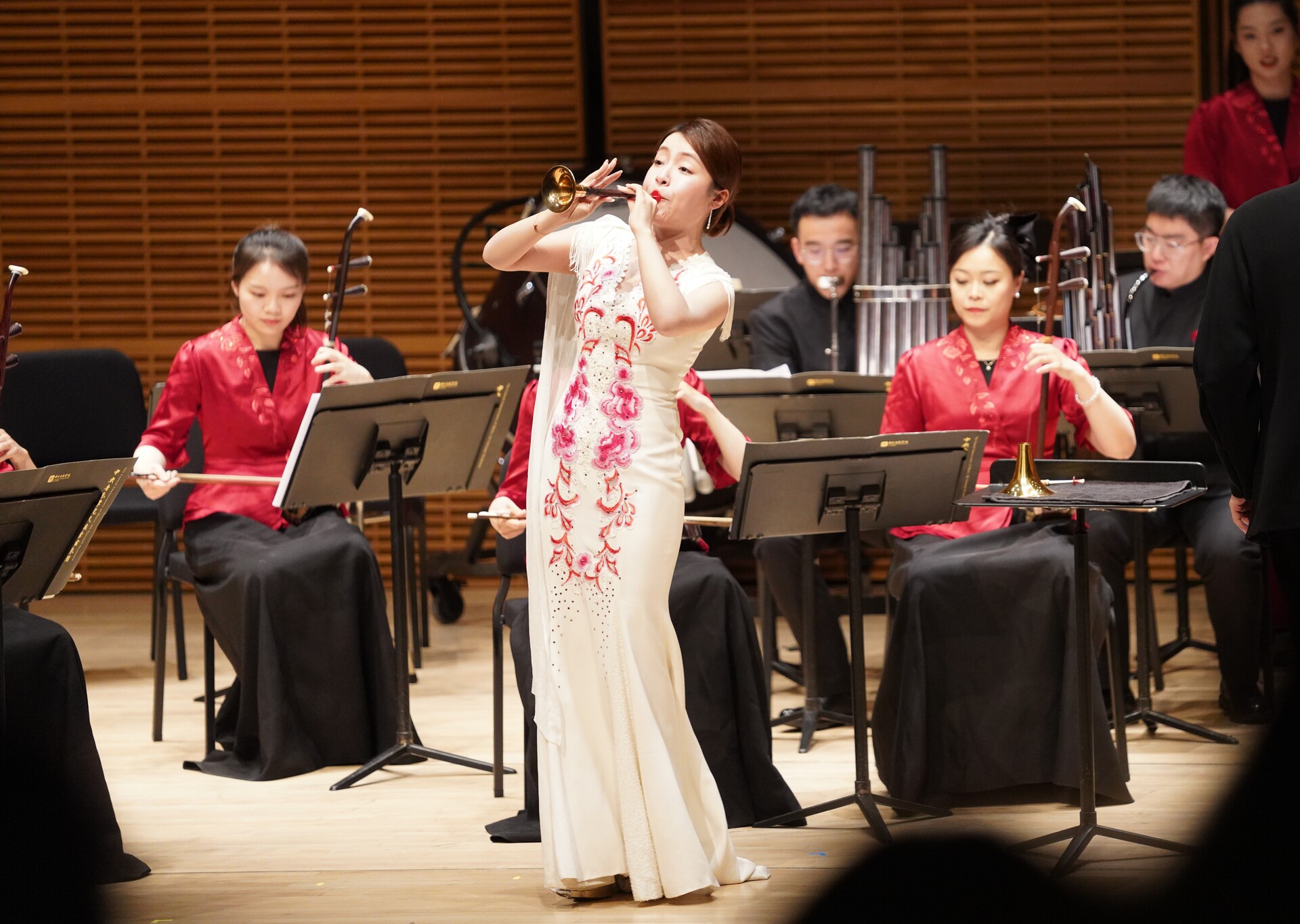 “金鐘之星”中國新春音樂會在紐約舉行（4）XxjpsgC000326_20260225_PEPFN0A001 (1)