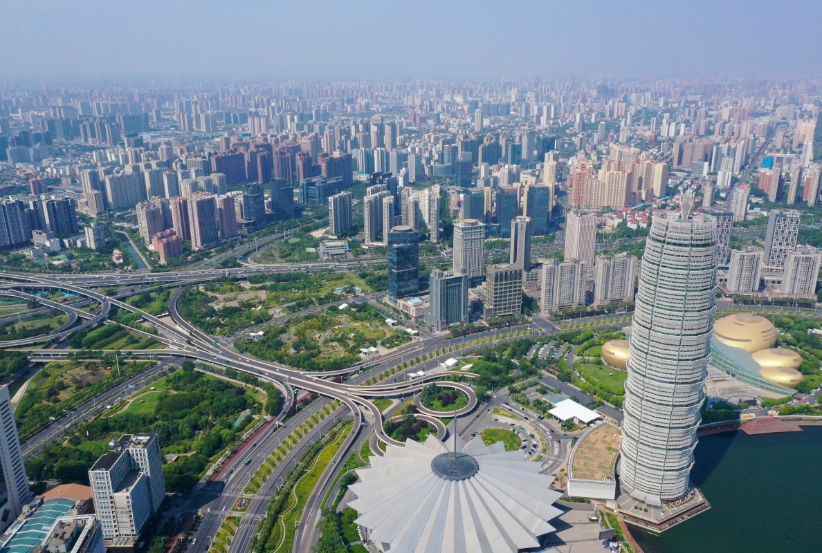 697c65dce4b0517e92923f8b