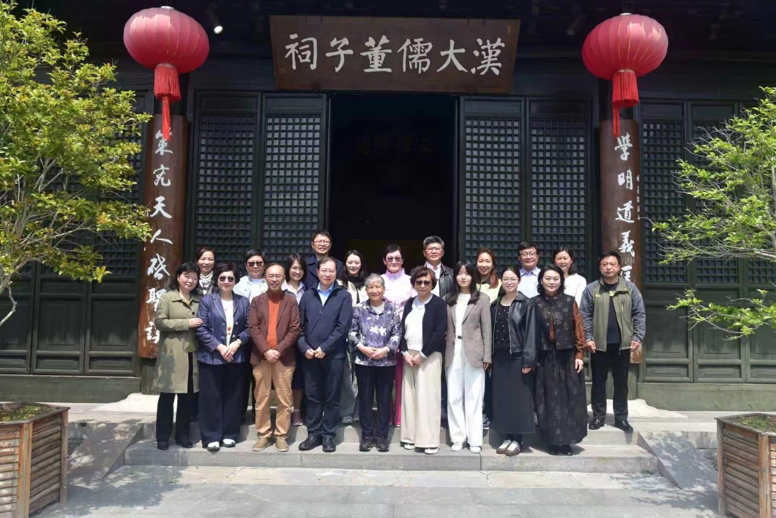 1d15c111-f9b9-48c2-bd53-3795f585a8ff