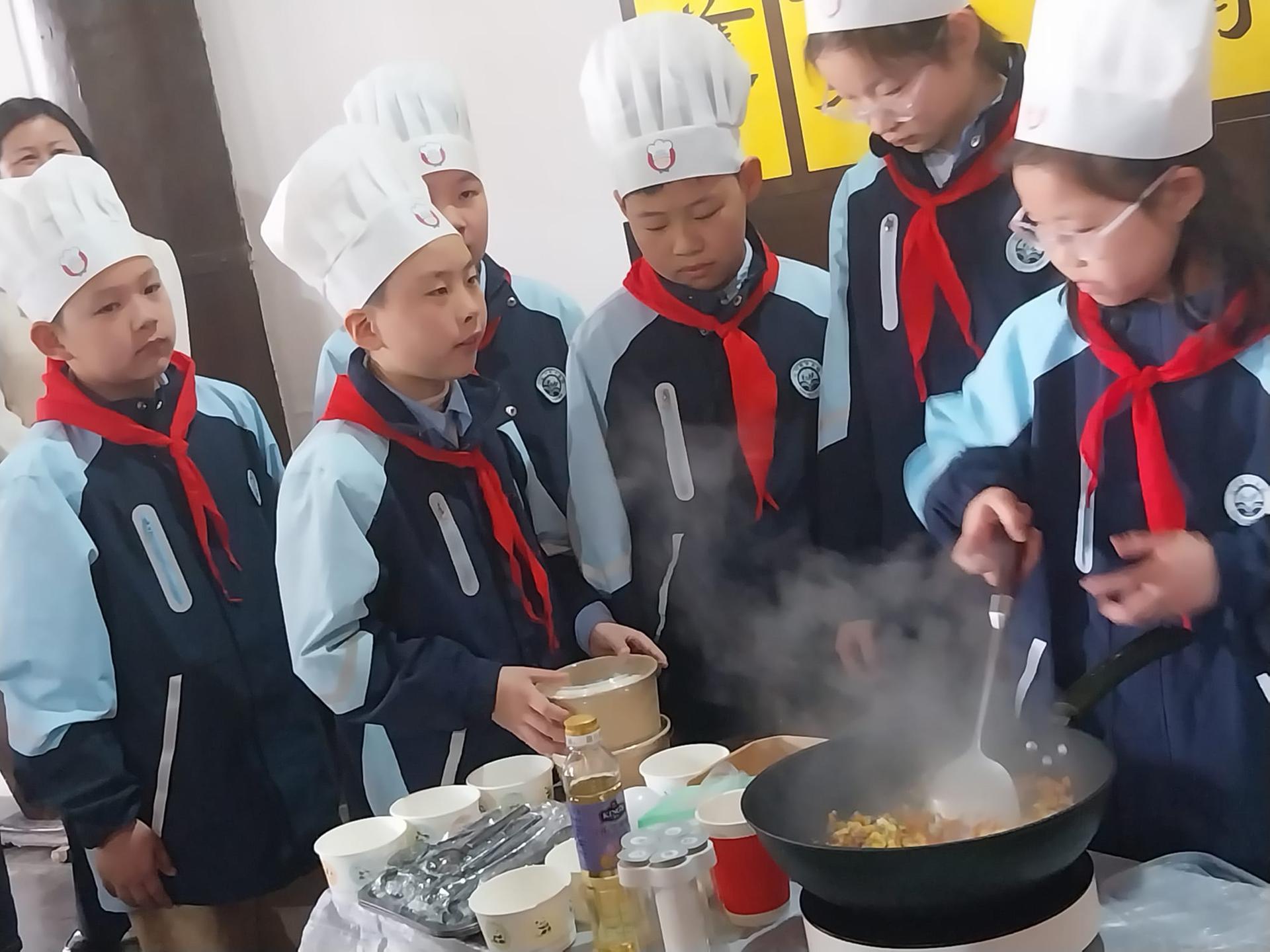 2aa4d31f-7dd4-44f6-9415-1a634f436c02