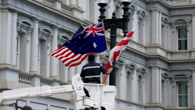 37414805771414B3C52EBE1A03729B80E64C9D3F_size465_w638_h359