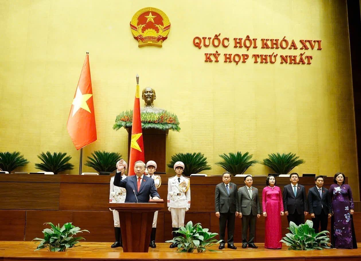 苏林当选越南国家主席（2）XxjpsgC000045_20260407_PEPFN0A001