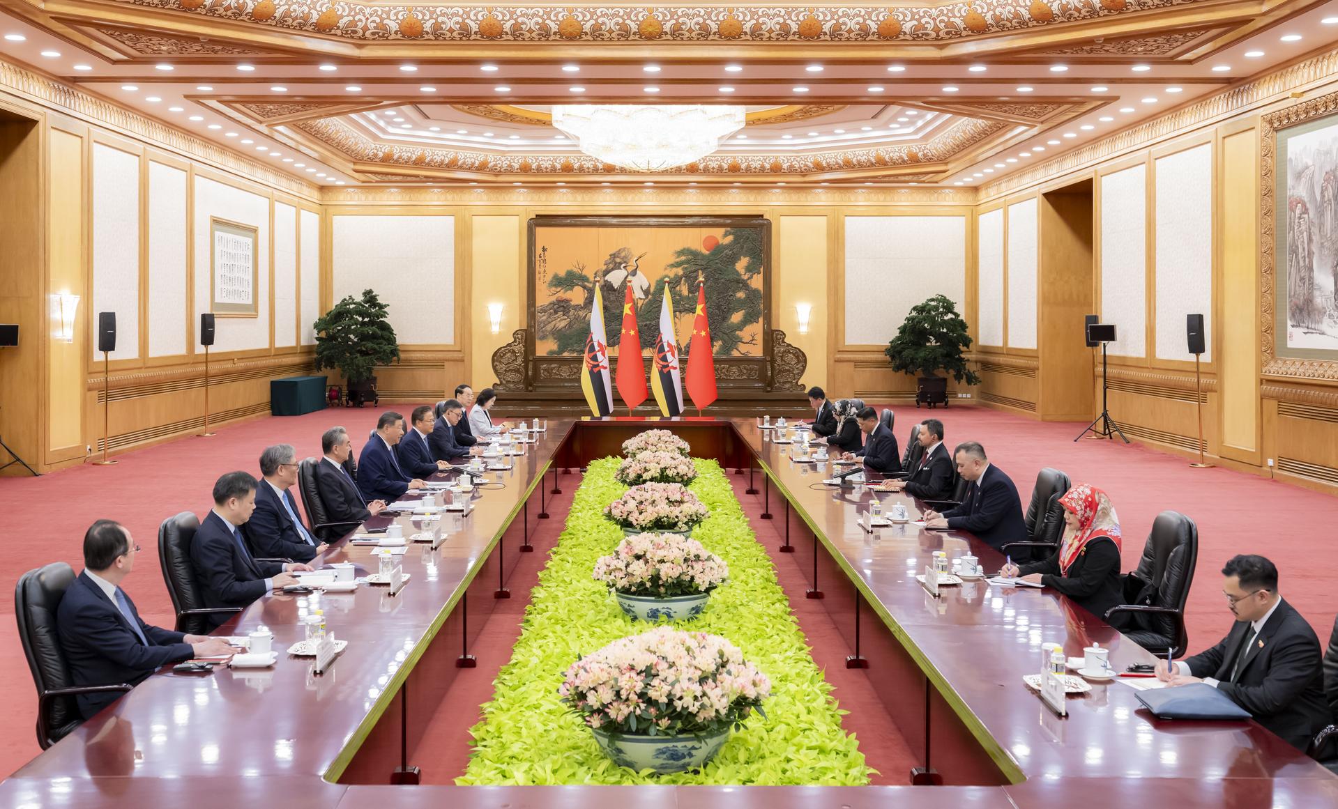 （XHDW）习近平会见文莱王储比拉XxjpsgC000328_20260512_PEPFN0A001