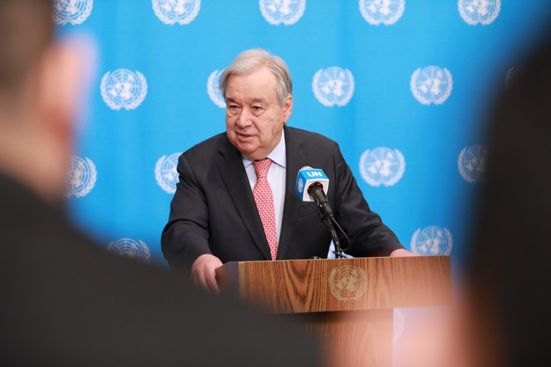 古特雷斯呼吁美以结束对伊朗的战争（2）CmxztpC000008_20260326_PEPFN0A001