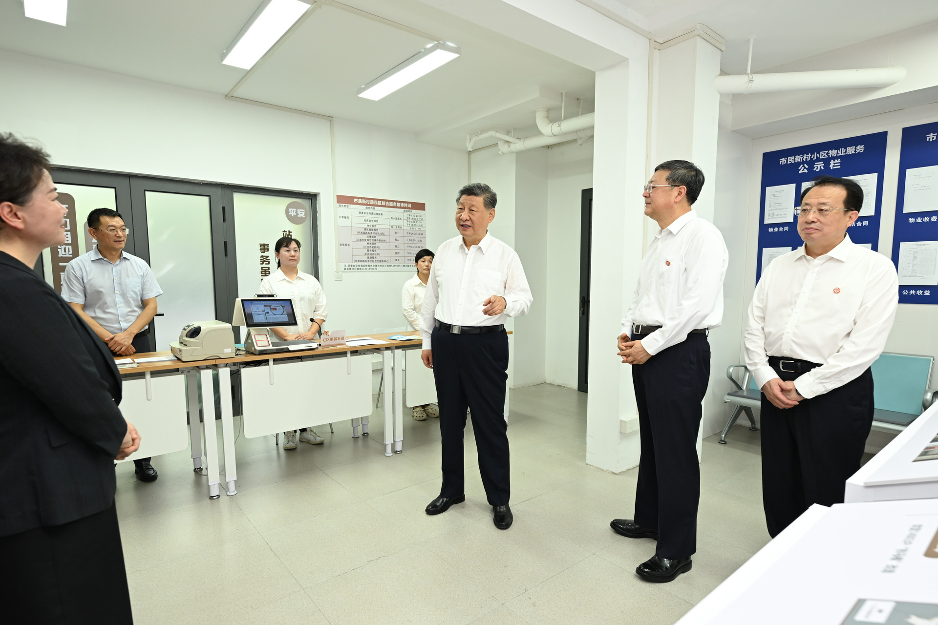 习近平在上海考察（1）XxjpsgC000407_20260715_PEPFN0A001