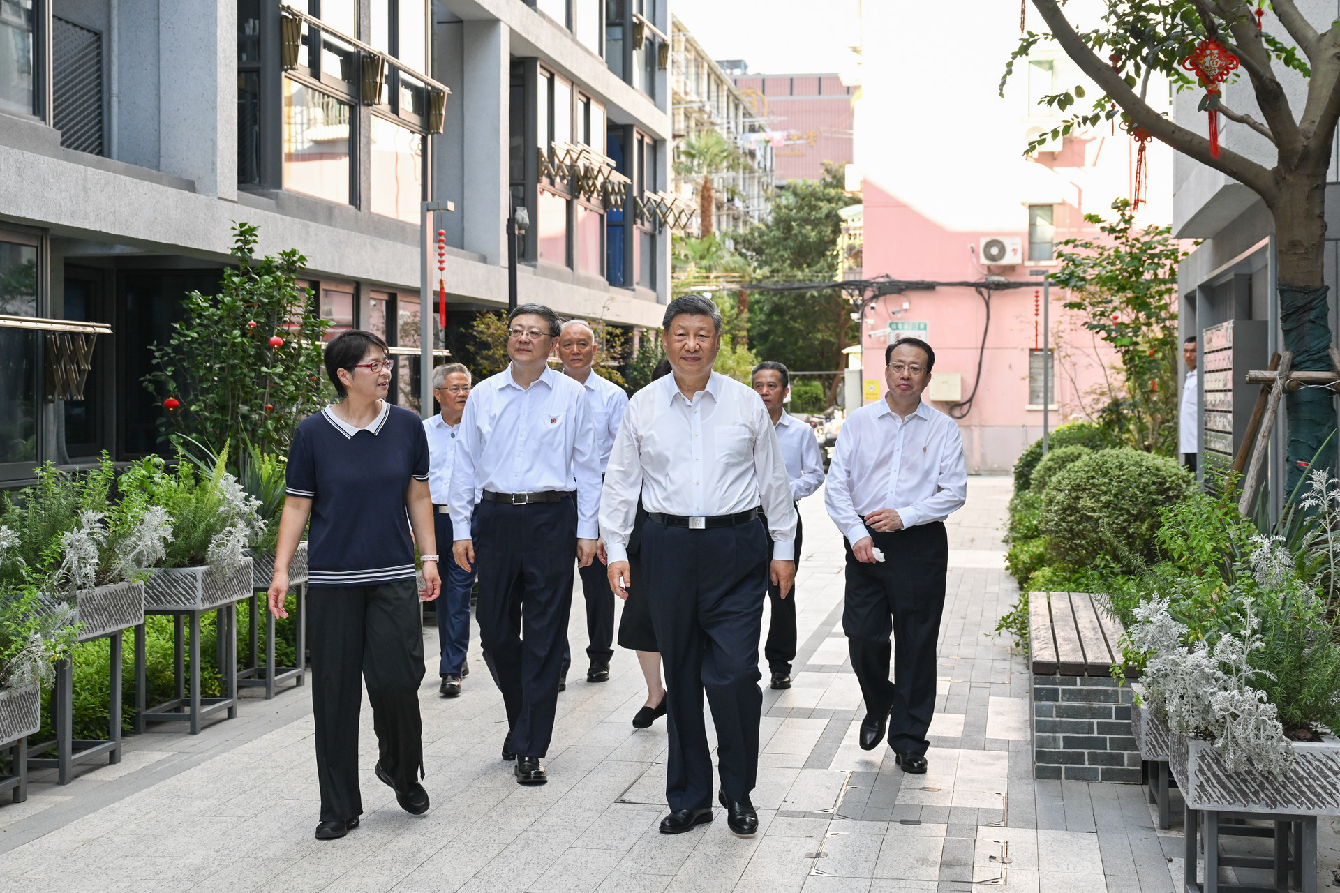 习近平在上海考察（3）XxjpsgC000409_20260715_PEPFN0A001