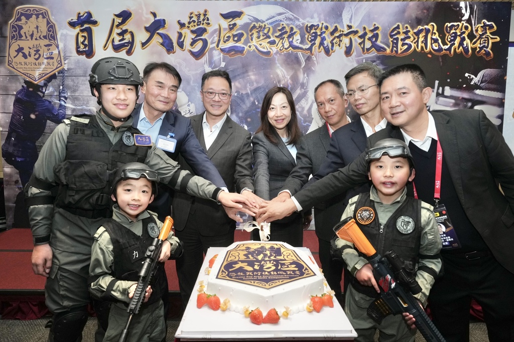 d8347552-4d75-4f62-9b59-96b62d362fa7