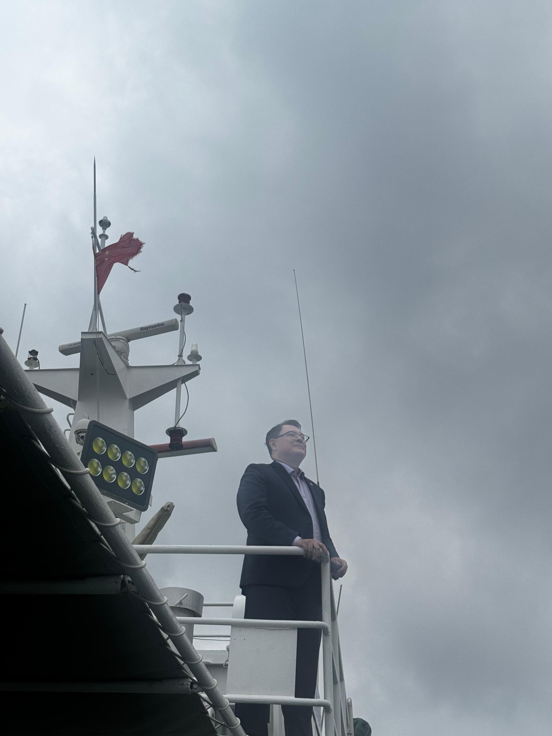 73156b01a9e561f04992d9d870b7192b