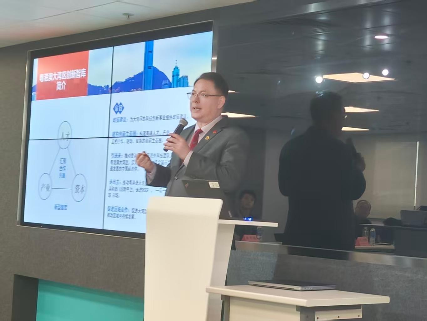 8350614a4176403be171aad7c3b35ab2