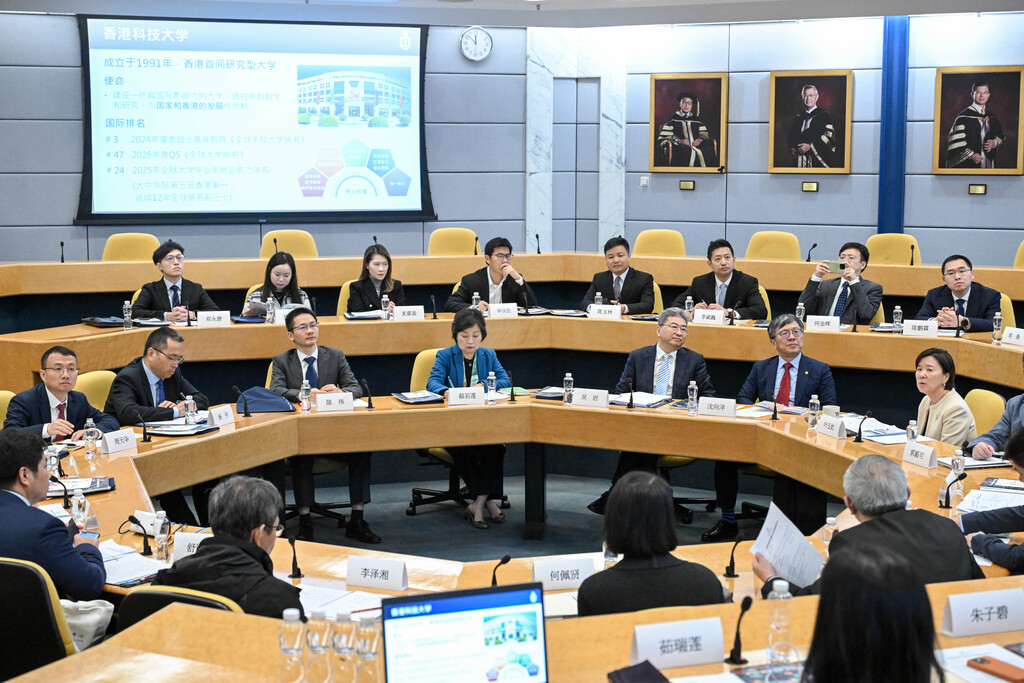 visi_by_P21457_01_073