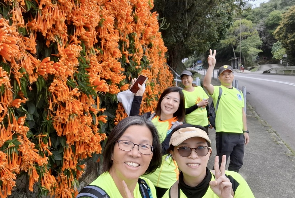 e8f19ecc-56bb-489c-bff4-d2b8e884b458