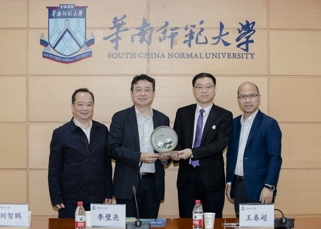 0e97abb6-a421-4d7e-bded-1e01e3105bd4