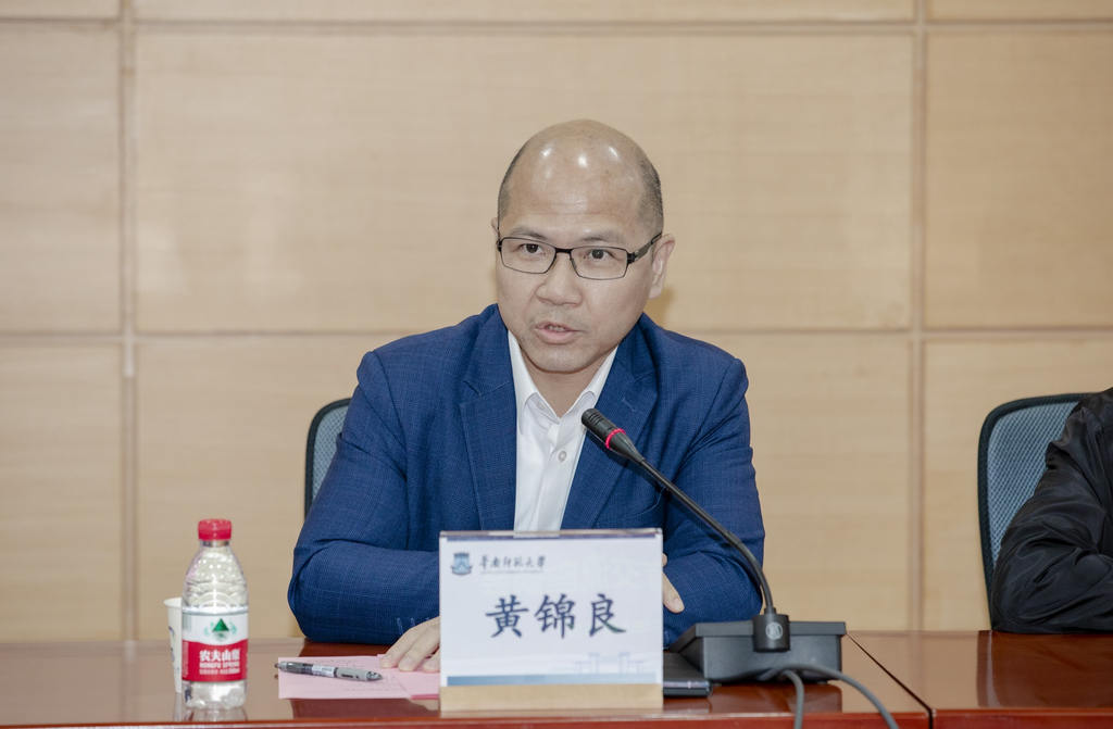 6e5615b2-0c98-46be-be6e-cefac86be239