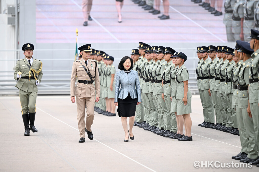 YIU_8401-1