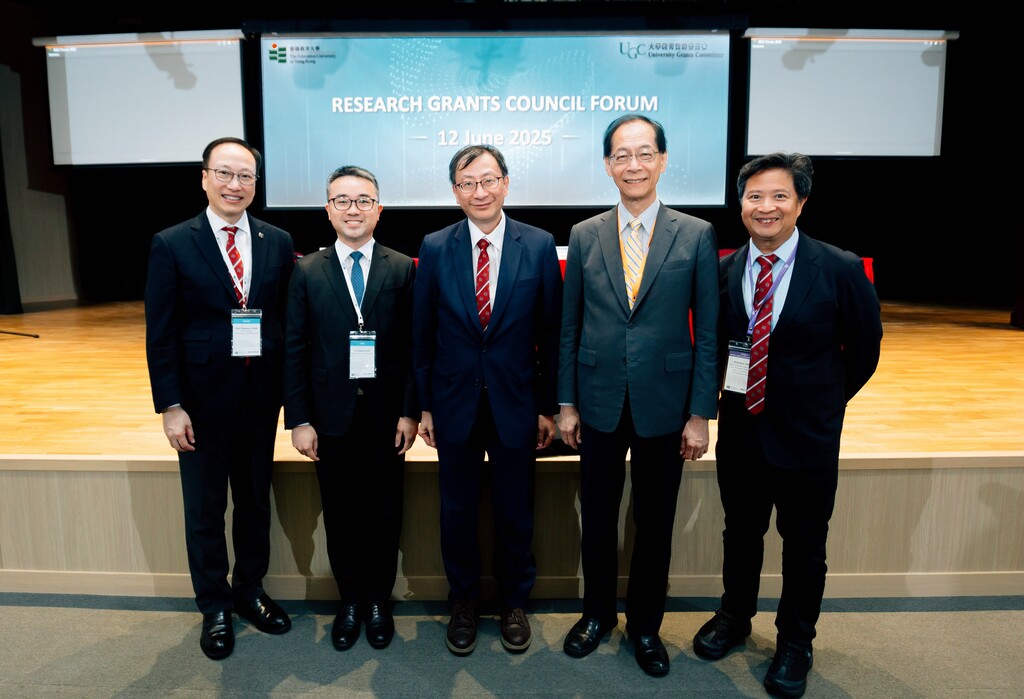 Photo 6_Acting Secretary_Group