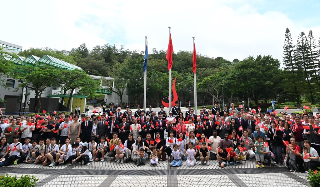 AGS_7208_crop3