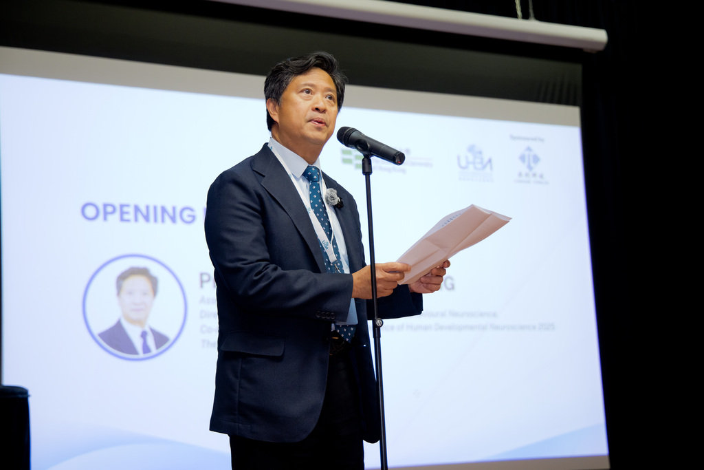 3. Professor Ken Kin Lam Yung delivering welcome remarks