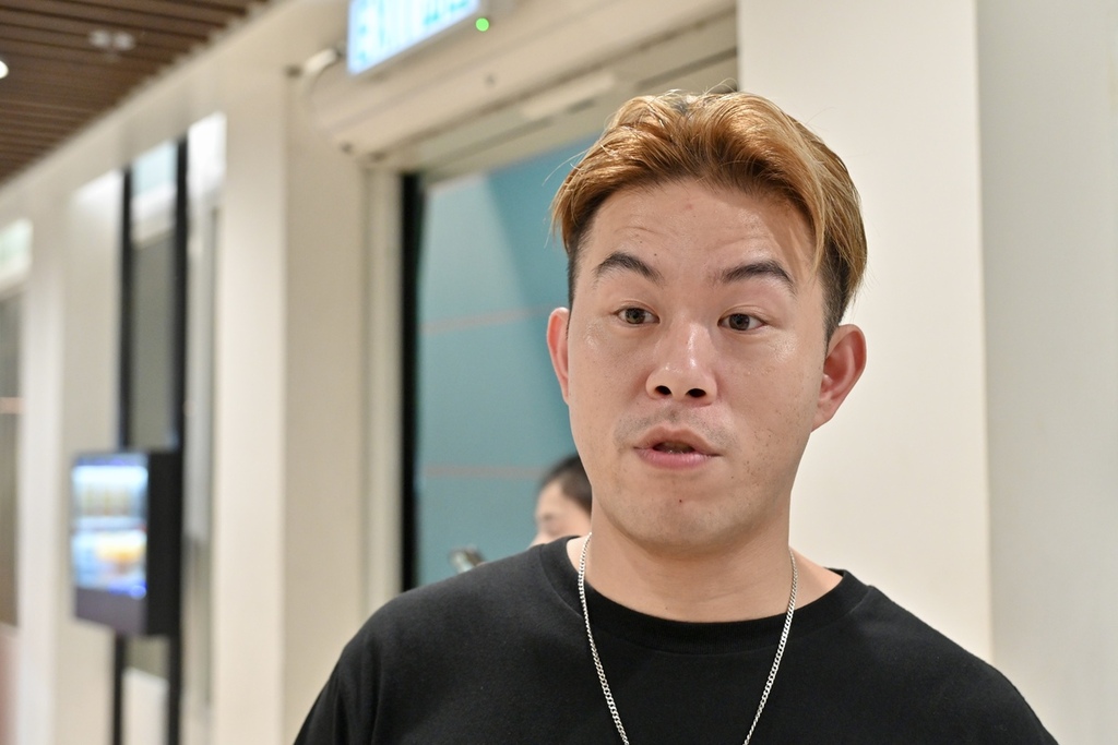 反应正面