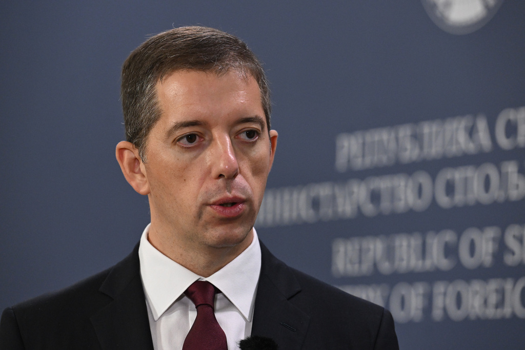 “塞中不僅是夥伴,更是相互信賴的朋友”——訪塞爾維亞外長久裡奇XxjwszC007020_20241223_CBMFN0A001