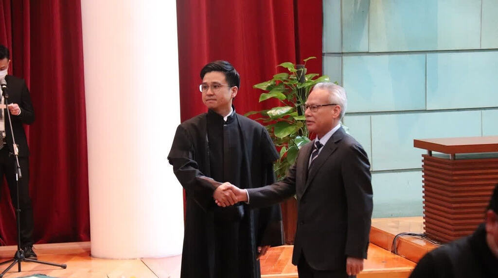 676cc1bfe4b091a1f311560c1