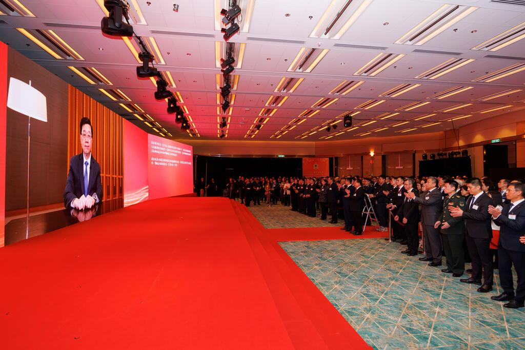 42896F43D3B344AEBAE10EBF4EDF70B1_O