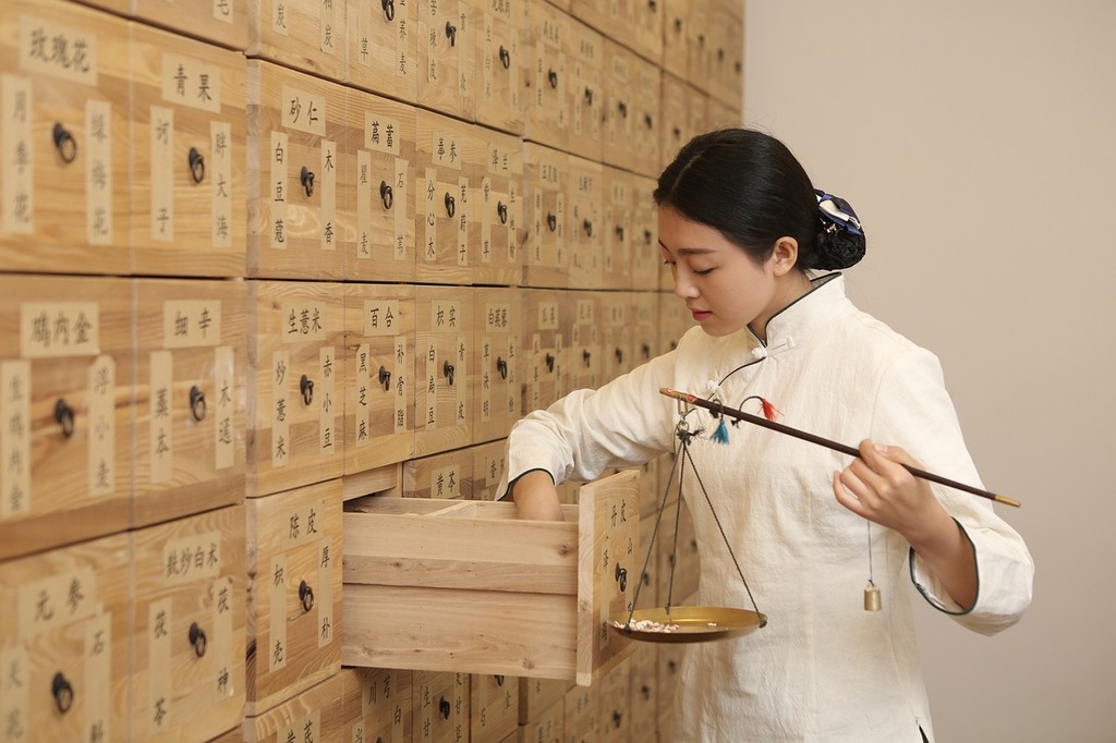 chinese-medicine-3666268_1280