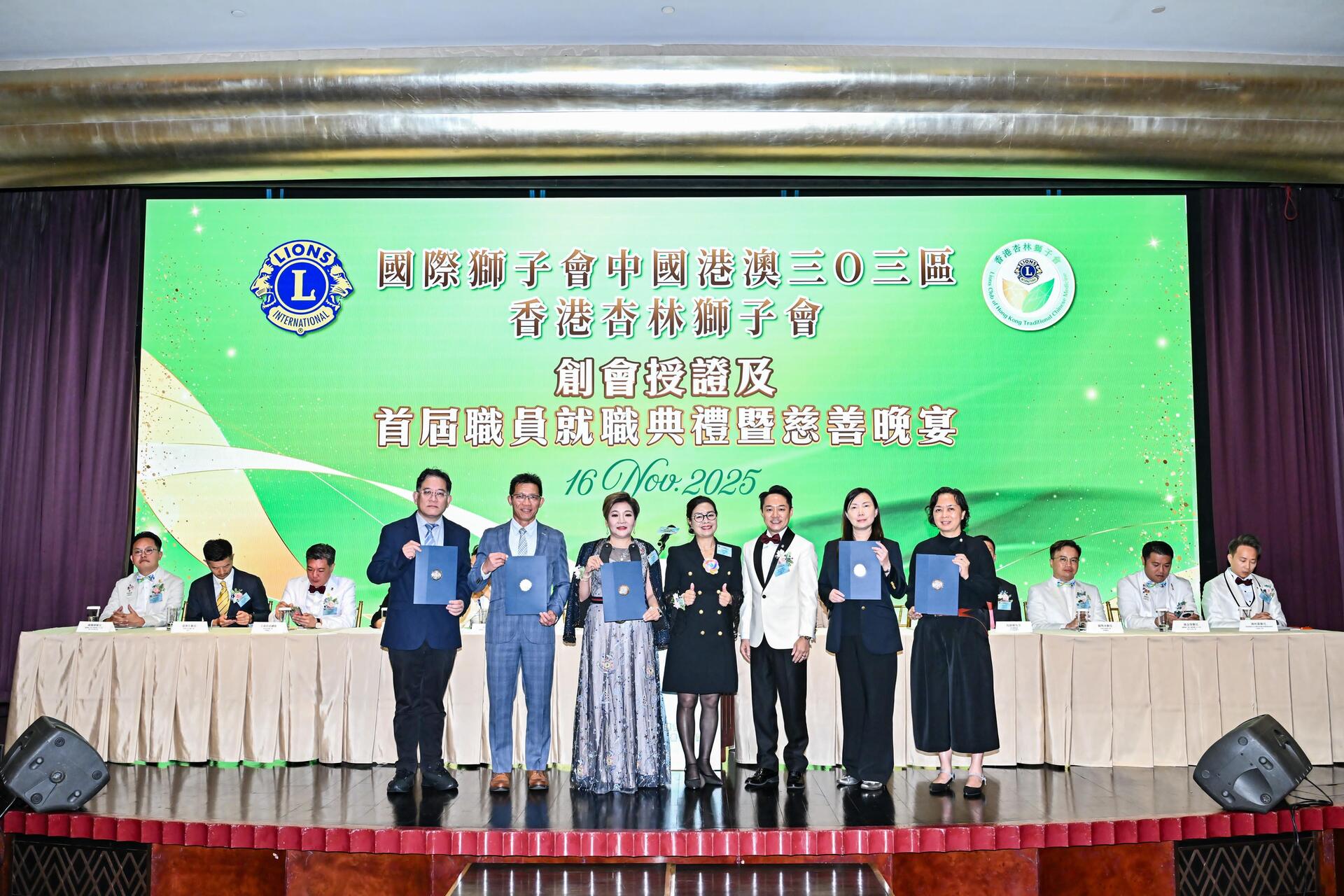 8990efad5a1df609e7ad51915c1b01ea