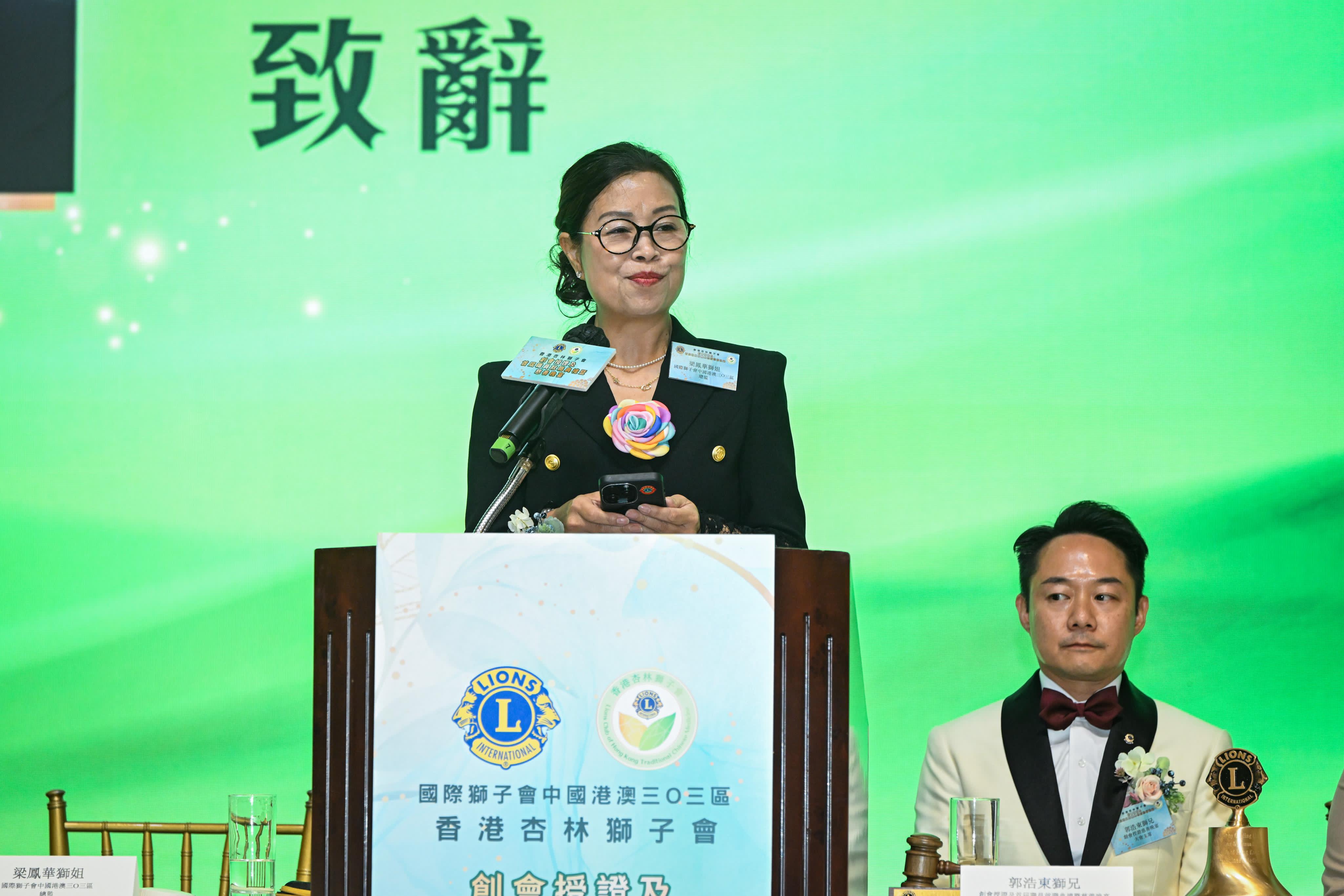 b2df2bc0e88f386fe0984cc841e8f203