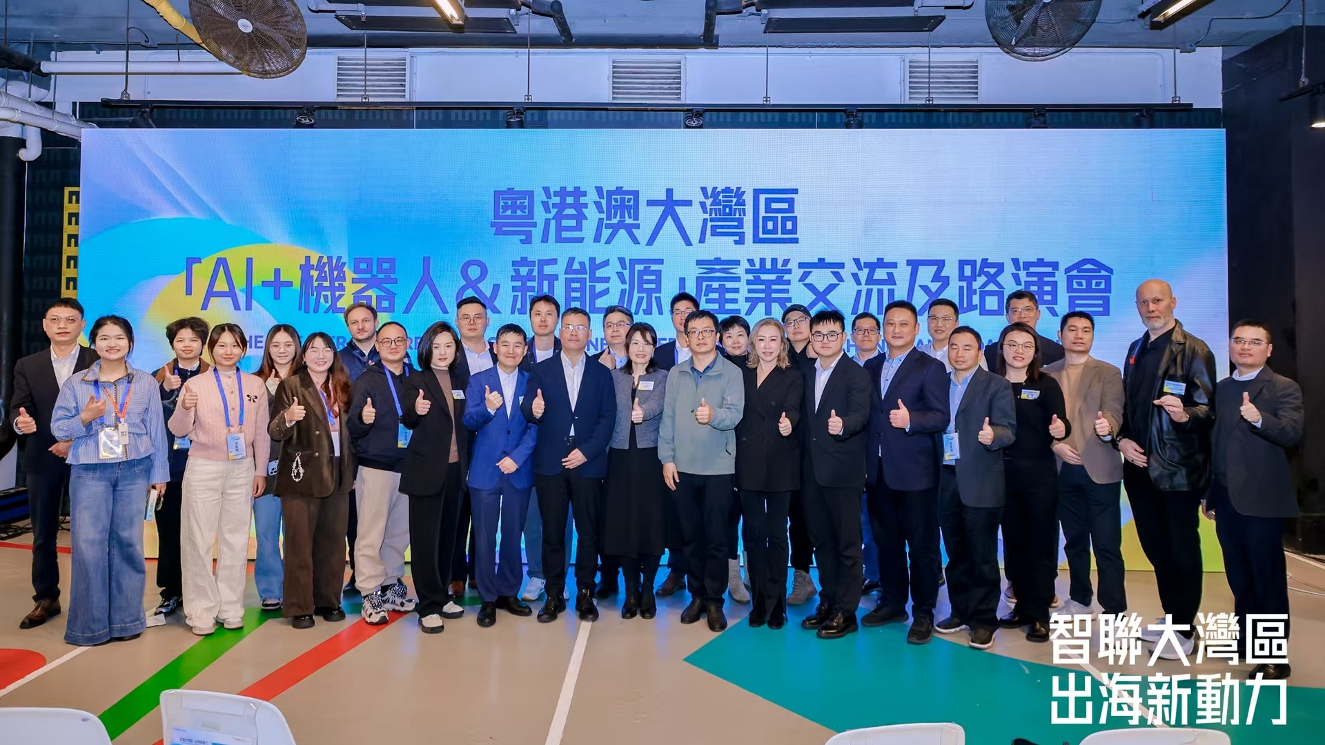 55adfb1e4c2377e43a3e64ba429e37a5