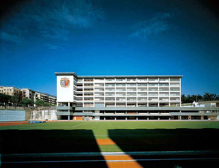 喇沙書院, 香港, 1979 – Wong Ouyang
