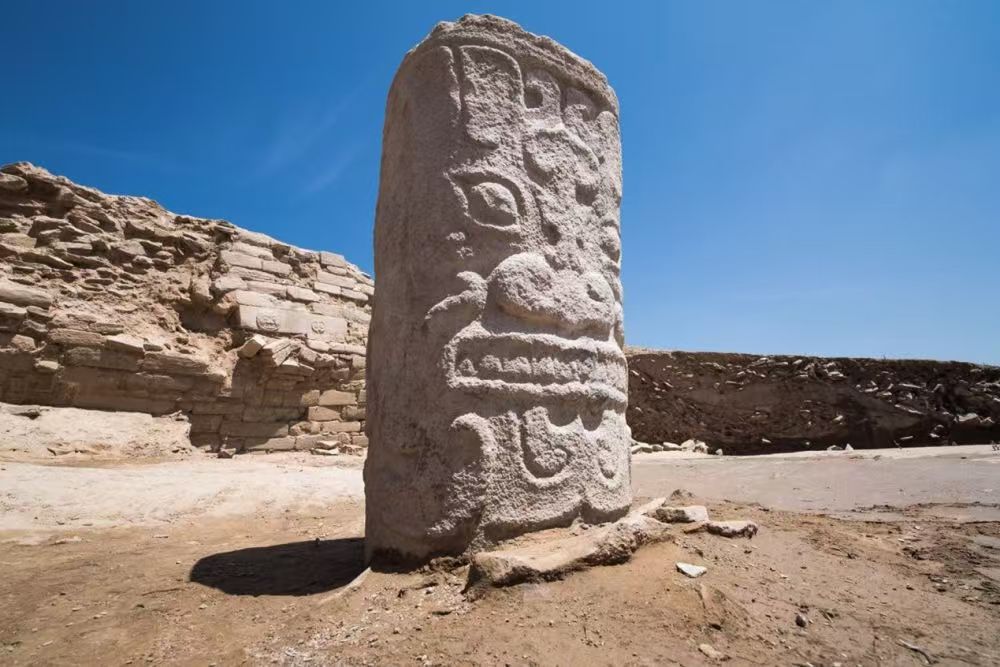 石峁城內的石雕