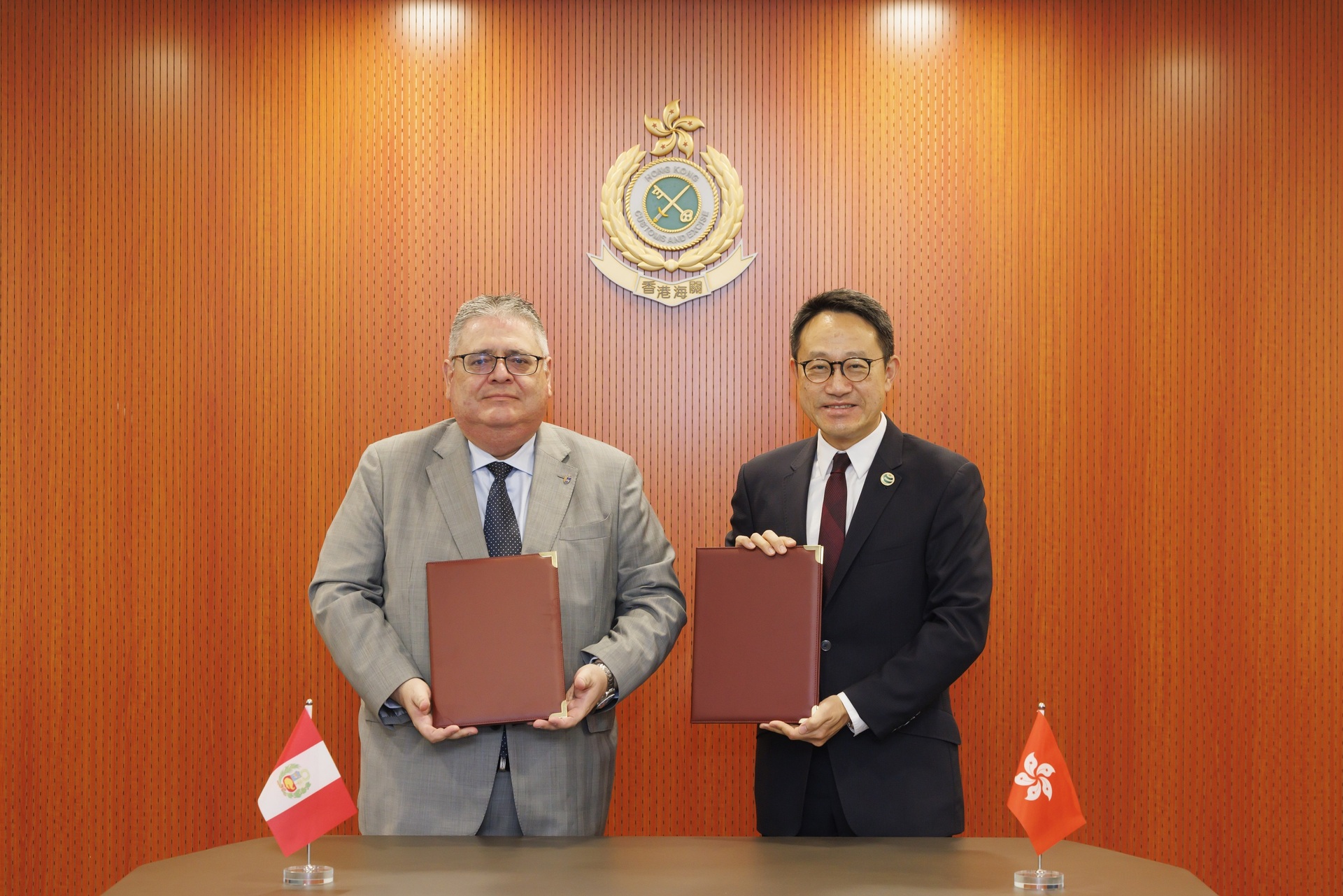 7D9994251AC0401295C09077325DADE6_O