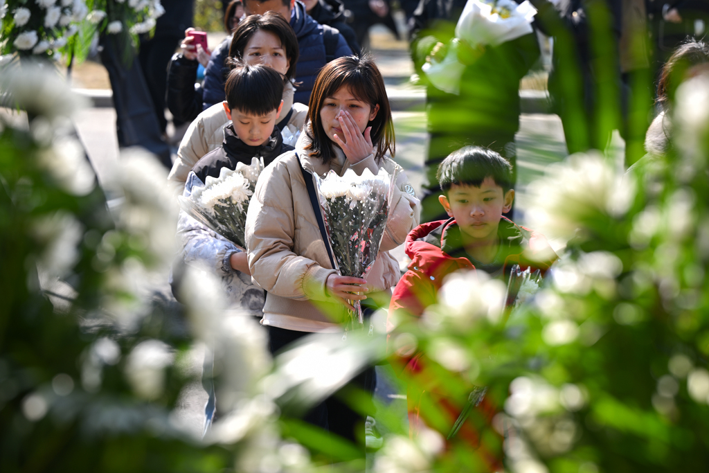新華全媒+_送別黃旭華(3)XxjpsgC007036_20250210_PEPFN0A001