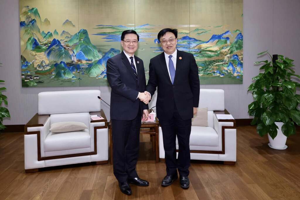 486978611_641286538648215_4773424815043869755_n