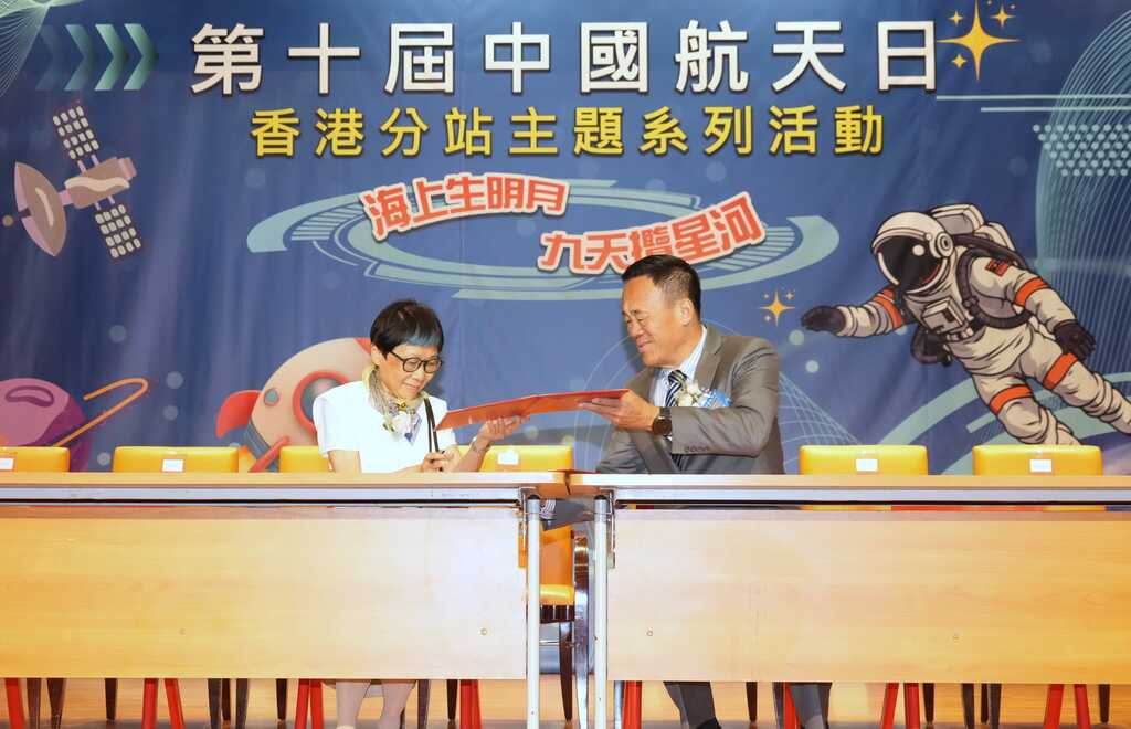 680a17e5e4b0e62e72389c8a1