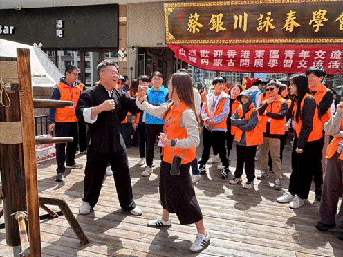 2025-04-24 14:26:05.384000