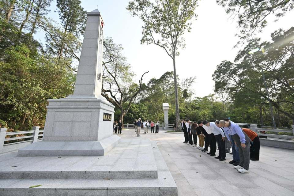 1b7f97be72244fec85fb386486a06474