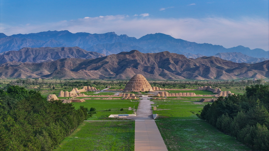 Focus+_+China's+Xixia+Imperial+Tombs+inscribed+as+UNESCO+World+Heritage+SiteXxjpbeE007008_20250712_PEPFN0A001