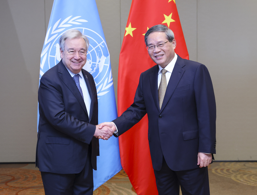 李強會見聯合國祕書長古特雷斯XxjpsgC007474_20250708_PEPFN0A001