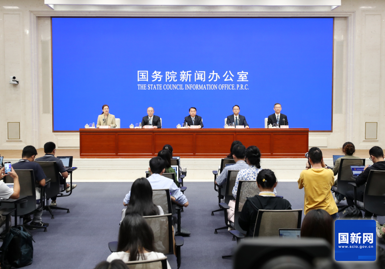 新闻发布会现场