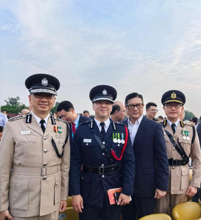 008vSM2Ygy1i50mii0z9yj311b14n0wn