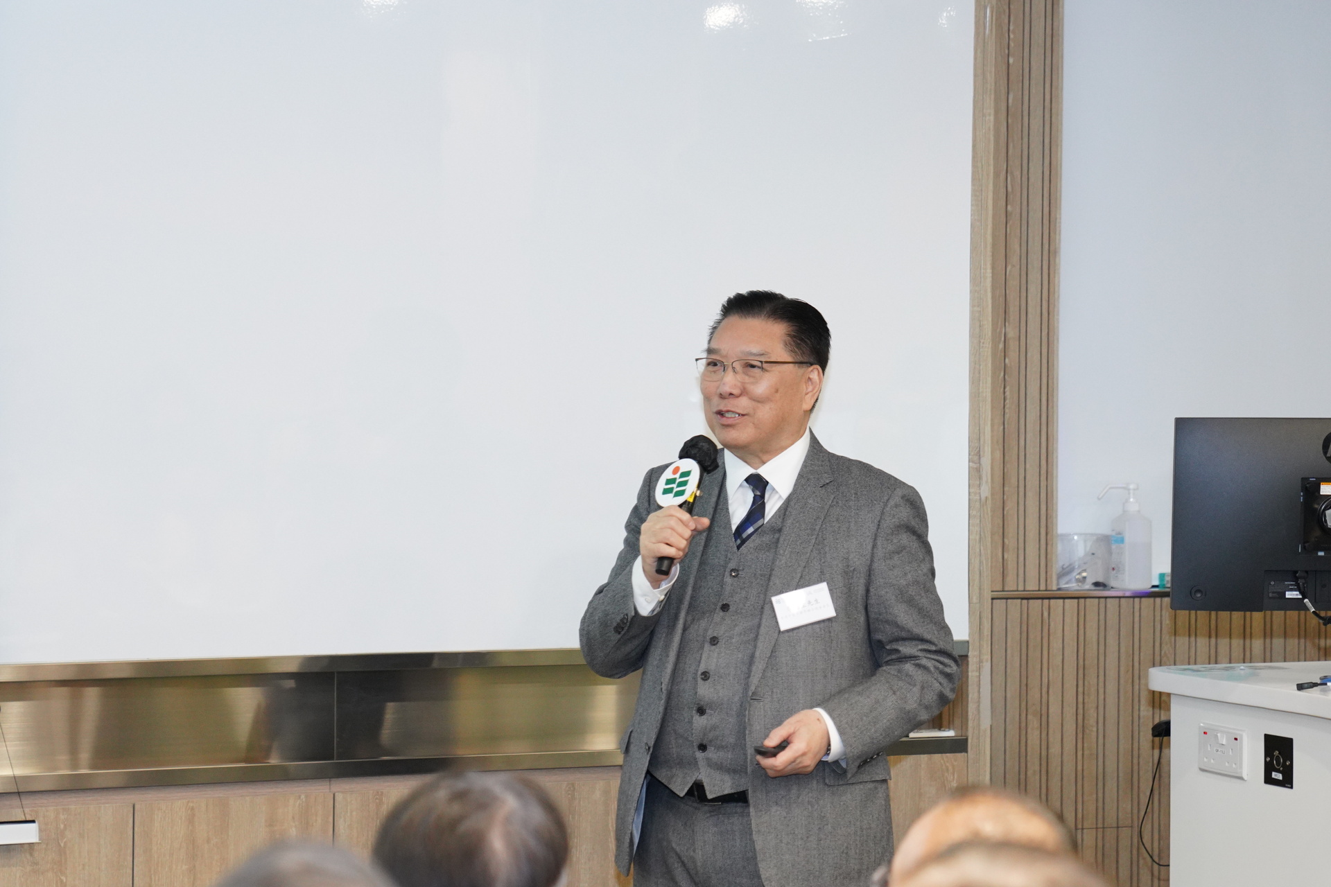 3-DSC09971-2nd Seminar of the NPC and NCCPPCC Talk Series