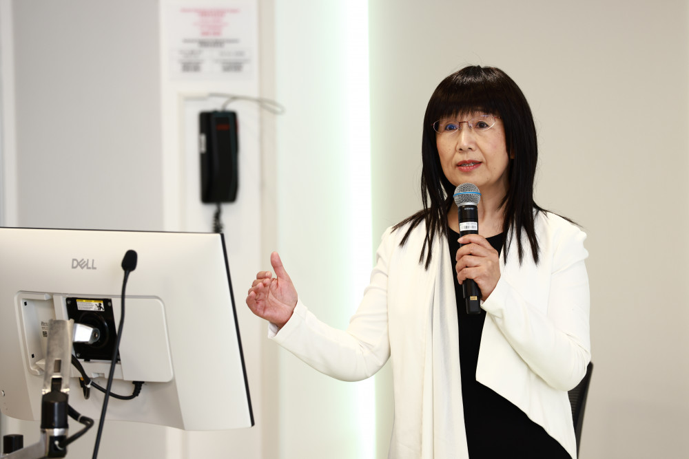 EmoCare項目負責人、教大數學與資訊科技學系教授宋燕捷教授介紹研發詳情