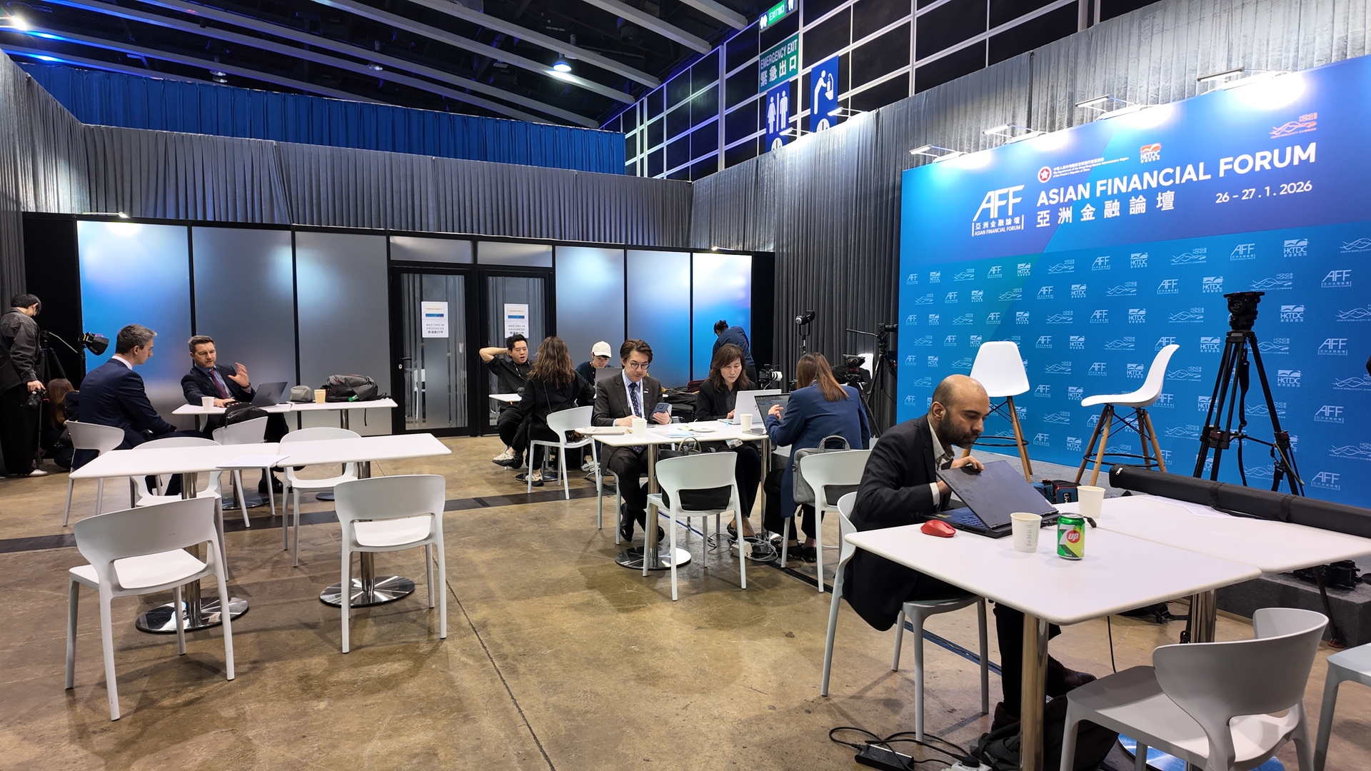 52765adf-1cac-4c6d-8f2a-7978ff30cf1b