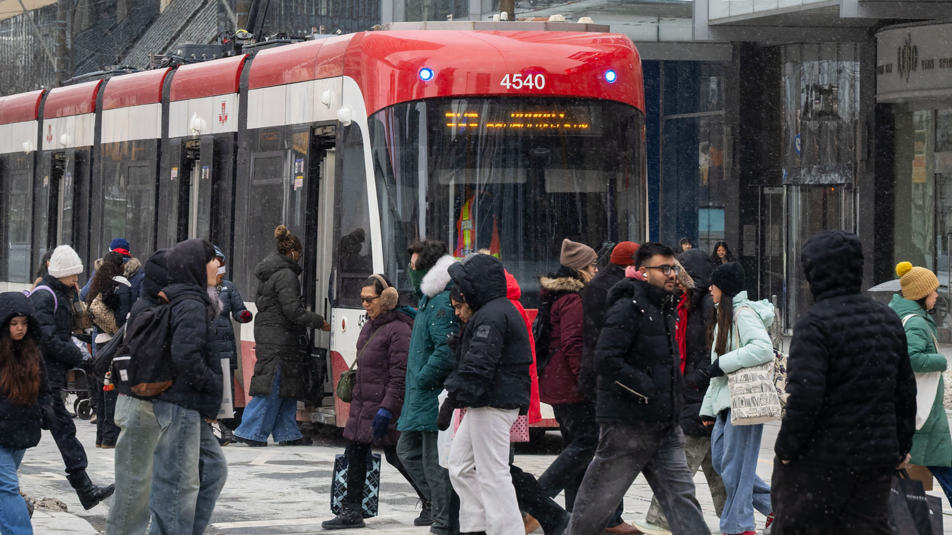 多伦多遇寒流（2）XxjpsgC000065_20260125_PEPFN0A001