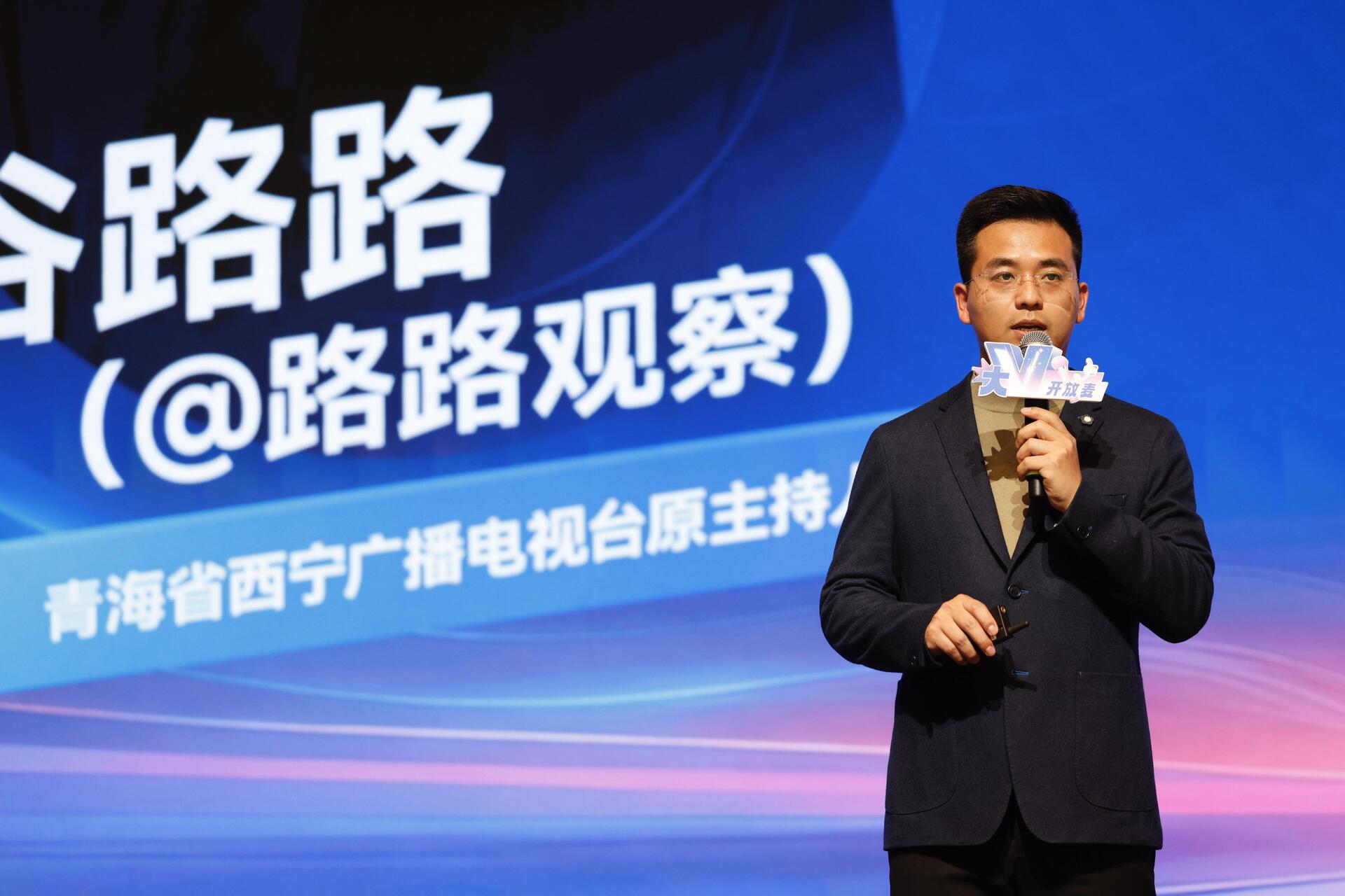 4000x2667_697b47088e07f