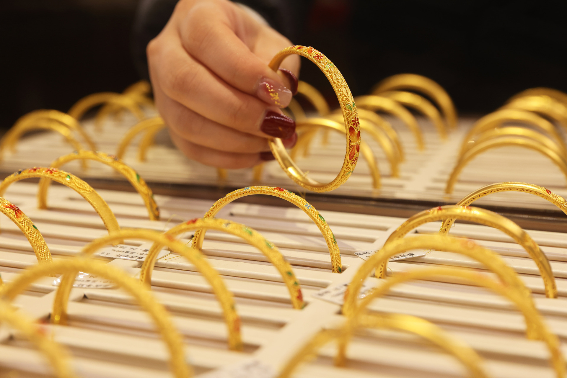 国际金价突破5300美元关口（3）#XxjpsgC000271_20260128_PEPFN0A001