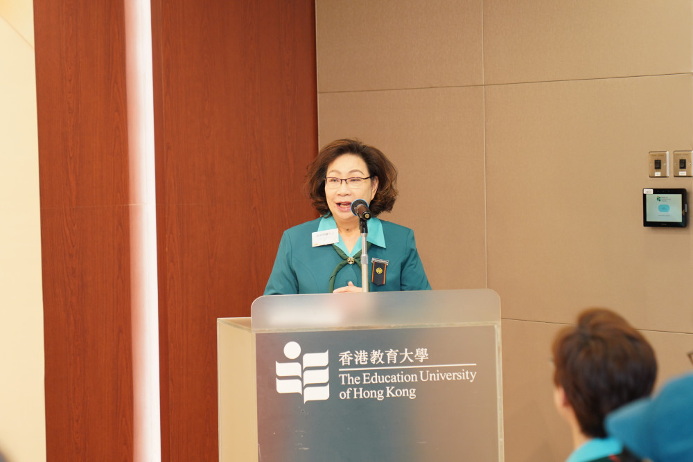 香港女童軍總會會長梁唐青儀女士於儀式中致辭